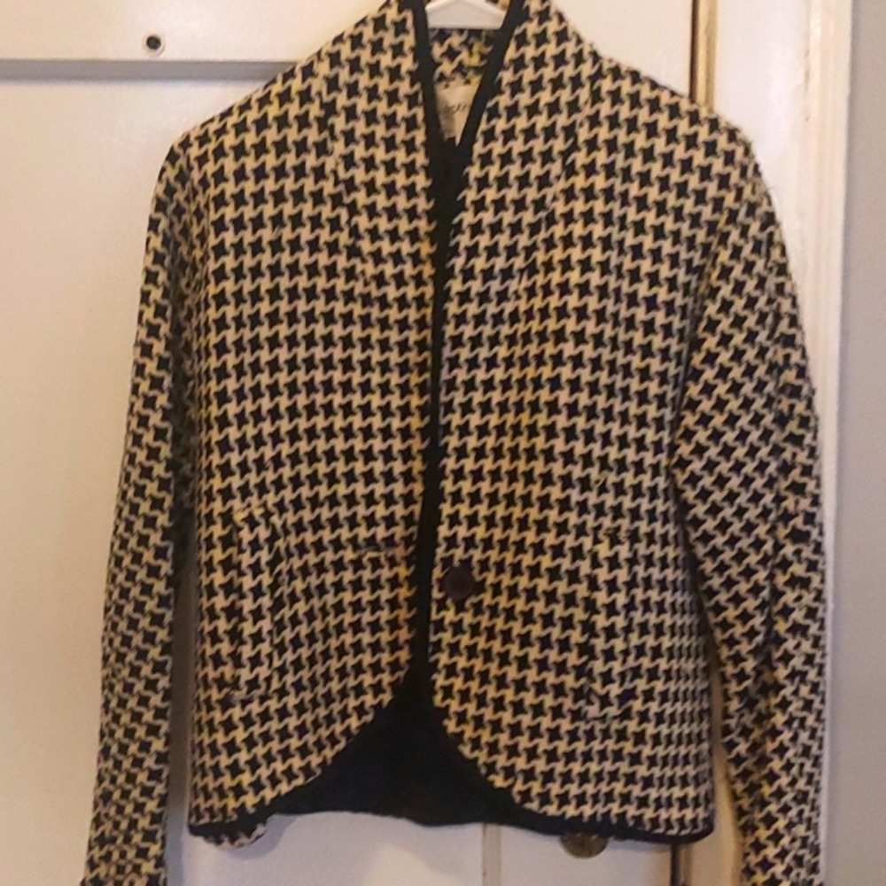 Black and white jacket/blazer
